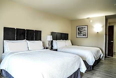 2 Queen Bed Hearing Impaired