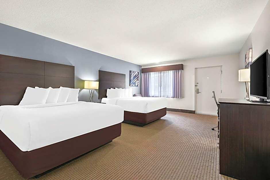 Photo 1 of 4 of 2 Queen Beds Suite