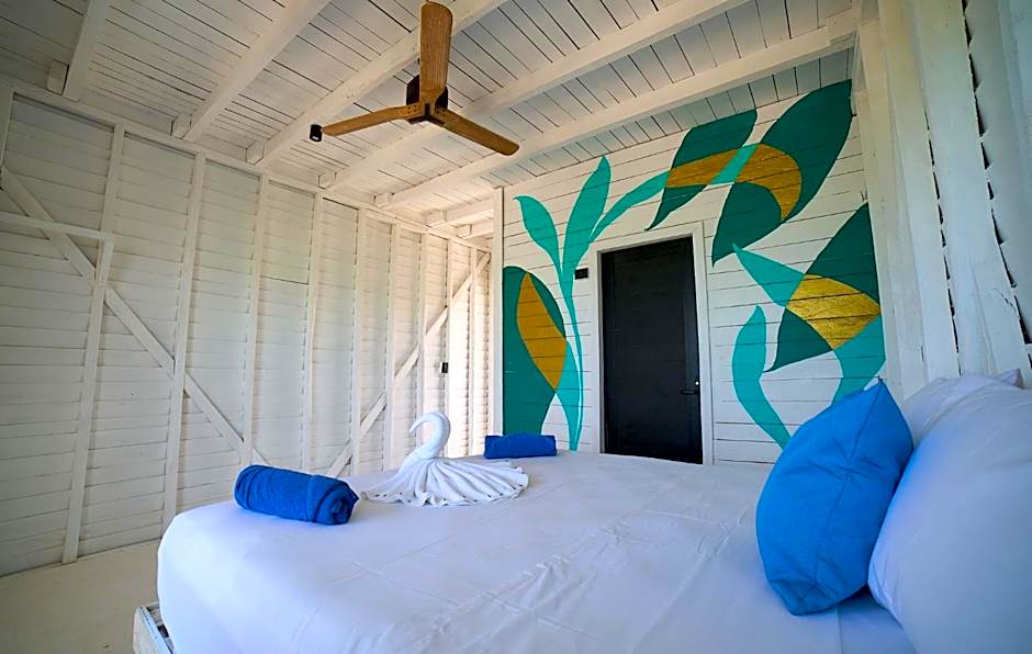 El Faro Beach Front by ÓOL Hotels