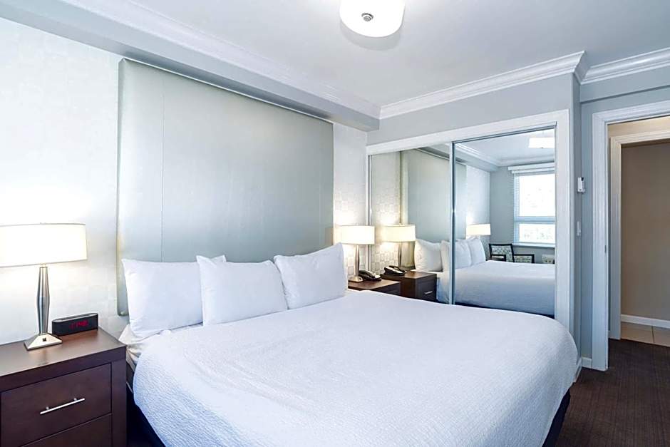 Sandman Hotel & Suites Kelowna