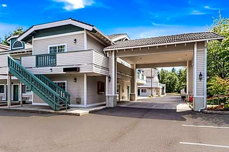 Quality Inn & Suites Bainbridge Island