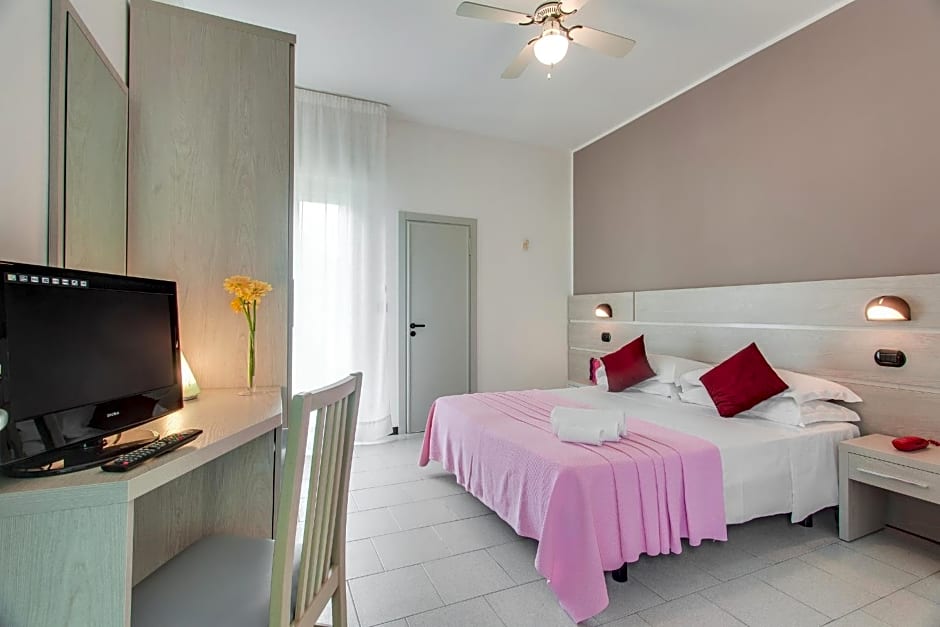Hotel Joli