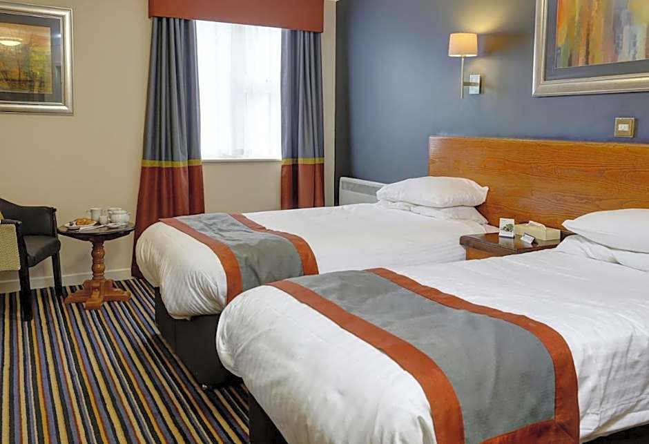 Weathervane Hotel by Greene King Inns