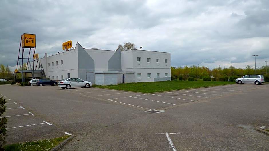 hotelF1 Evreux Sud