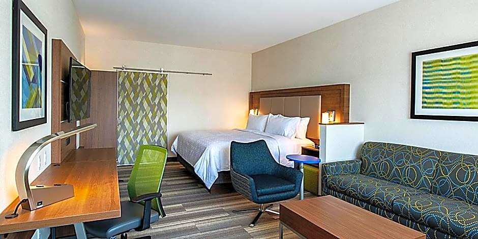 Holiday Inn Express & Suites Brandon By IHG