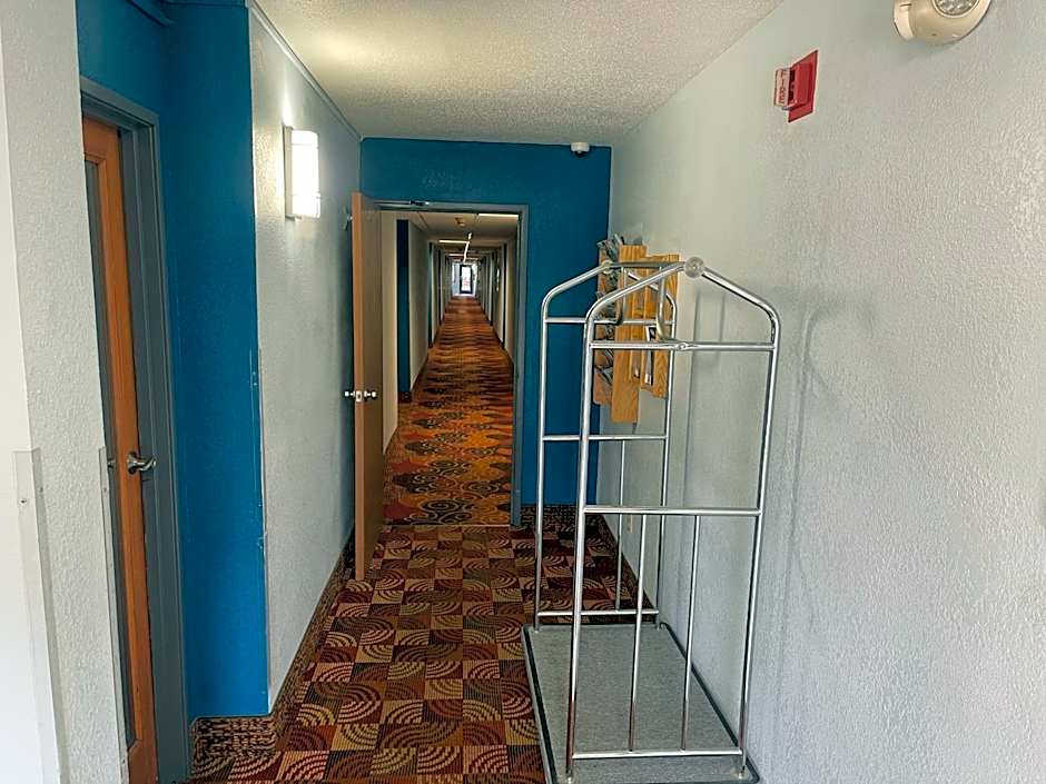 Days Inn by Wyndham Muncie -Ball State University