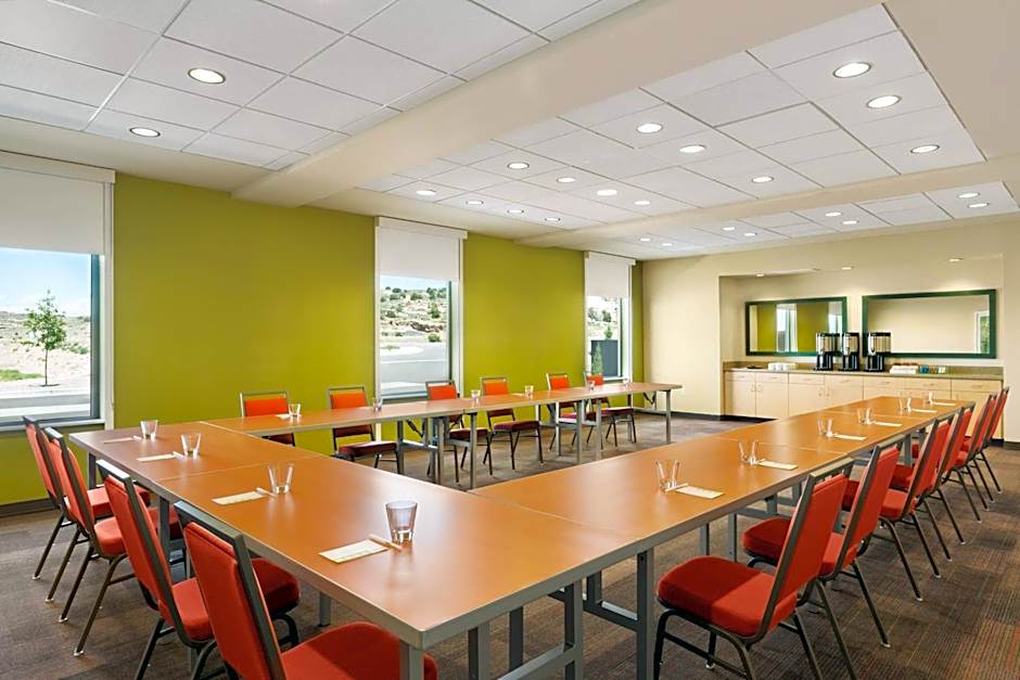 Home2 Suites By Hilton Farmington/Bloomfield