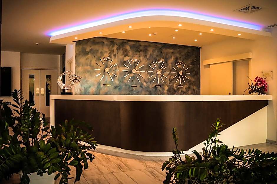 Gaia Sun N Blue Hotel