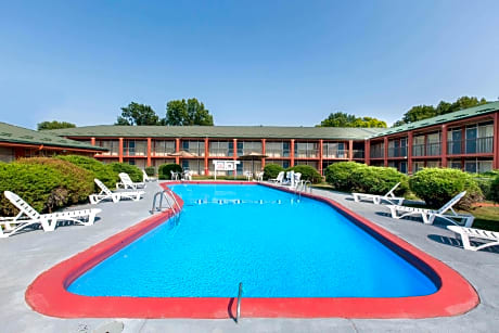 Americas Best Value Inn St. Joseph at I-29