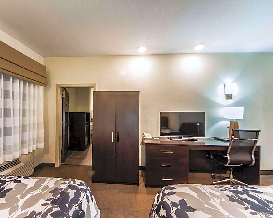 Sleep Inn & Suites