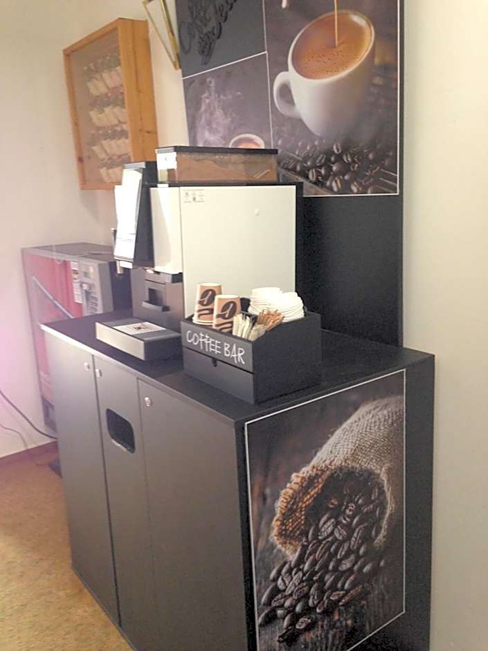 Hotel Alsterquelle 24h Check-in, Free Parking and WiFi