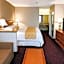 Burbank Inn and Suites
