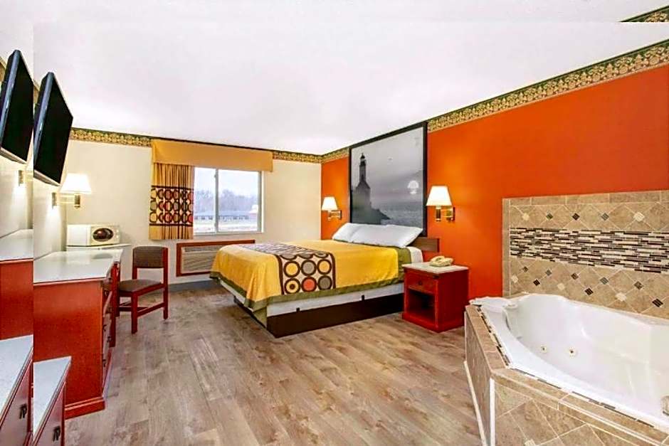Super 8 by Wyndham Bedford