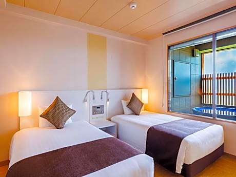Ocean View Japanese-Western Room with private bathroom