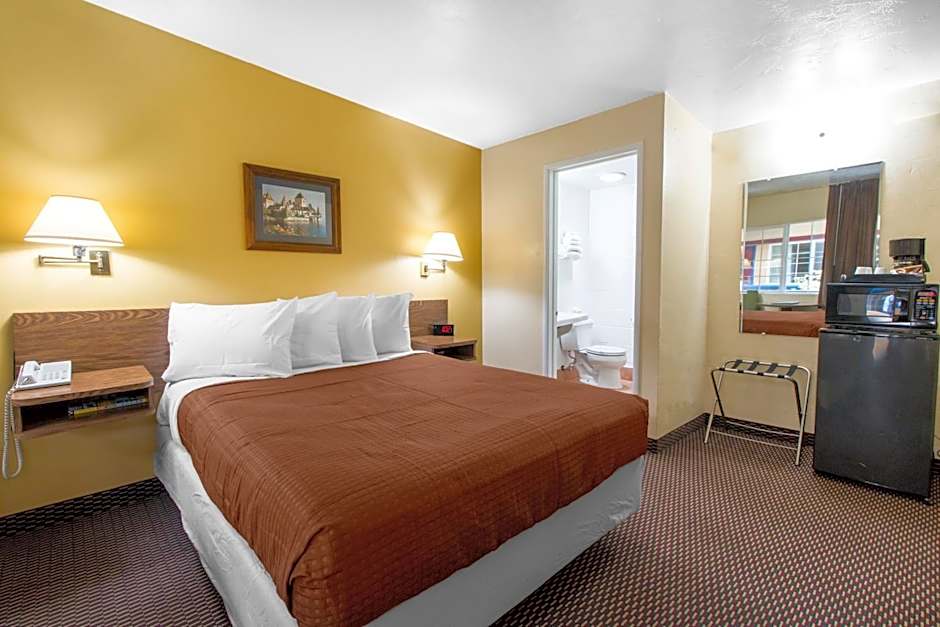 Eureka Town House Motel - Historic Old Town