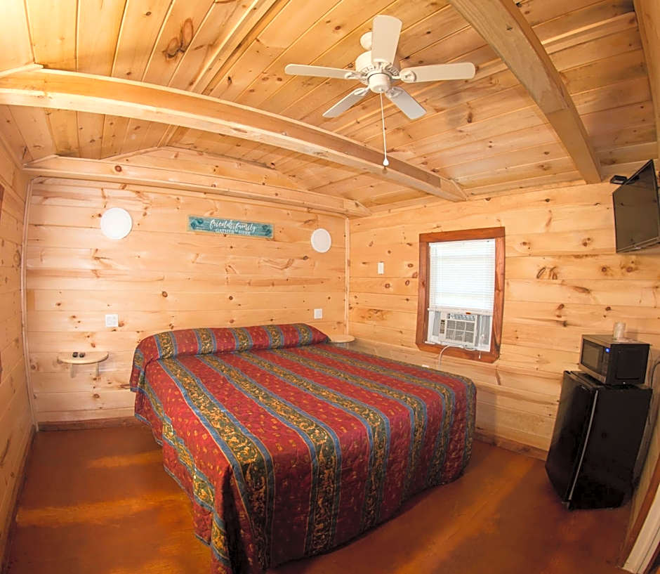 King Hendrick Motel and Suites