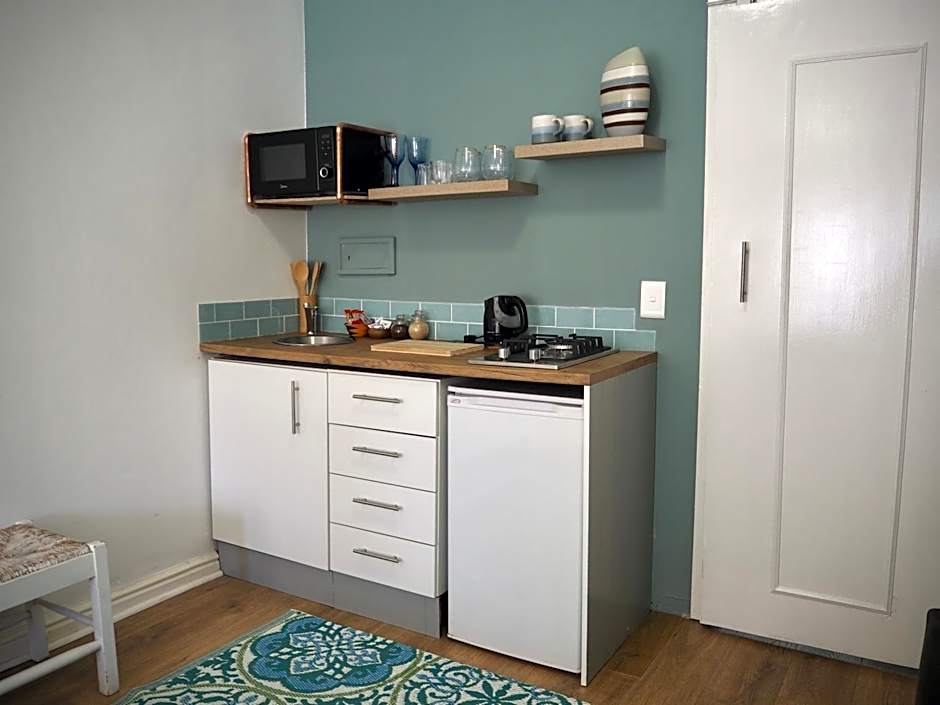 African Breeze Guesthouse