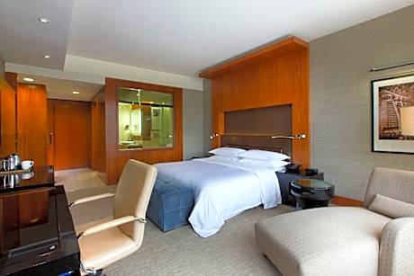 Premier Deluxe, Guest room, 1 King, City view