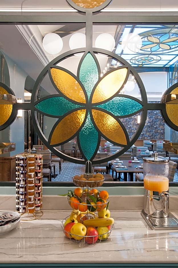 Hotel Saint Petersbourg Opera