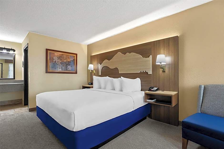 Best Western Center Pointe Inn