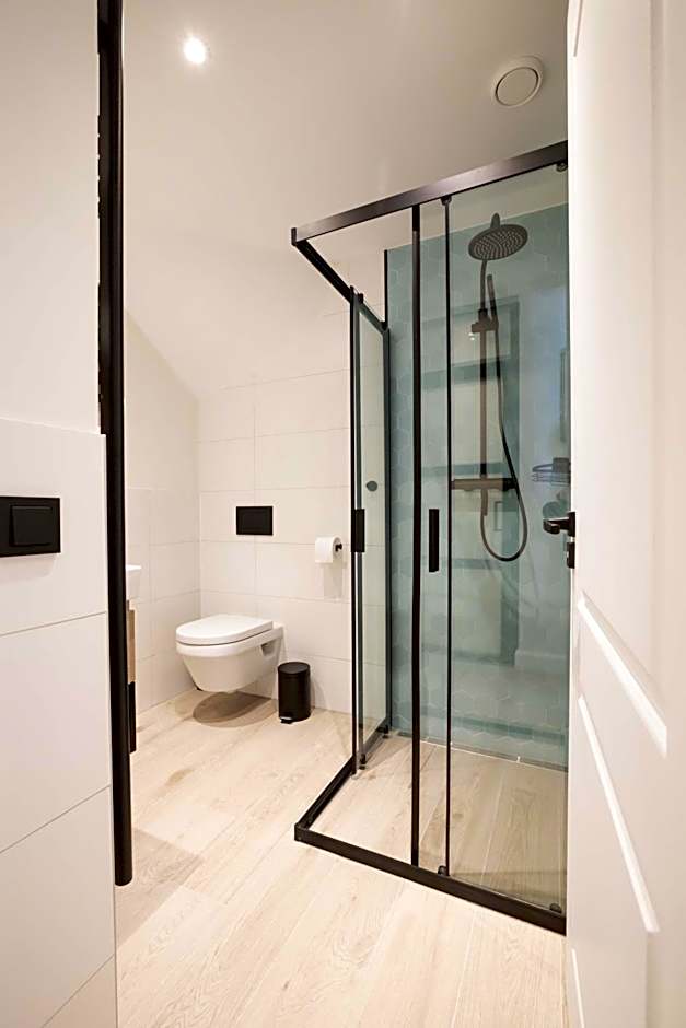 Modern two bedroom apartment close to the beach