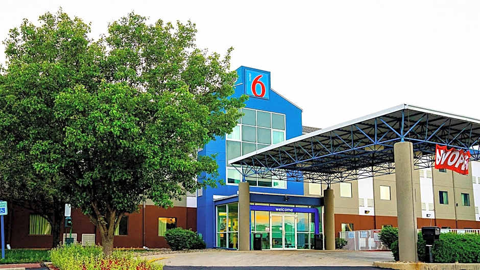 Motel 6-Caseyville, IL - Caseyville Il
