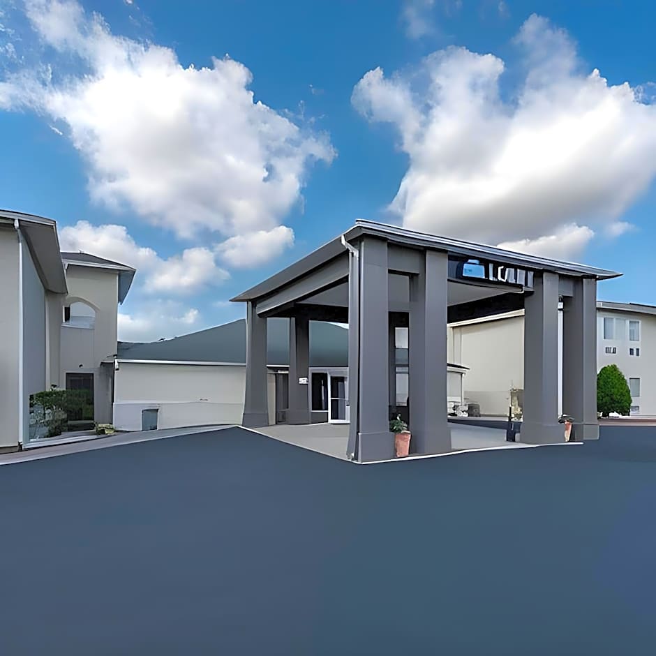Photo 1 of 1 of 1 King Bed, Jetted Tub