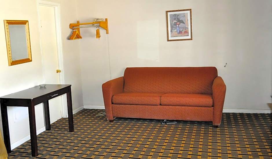 Andrews Motor Inn