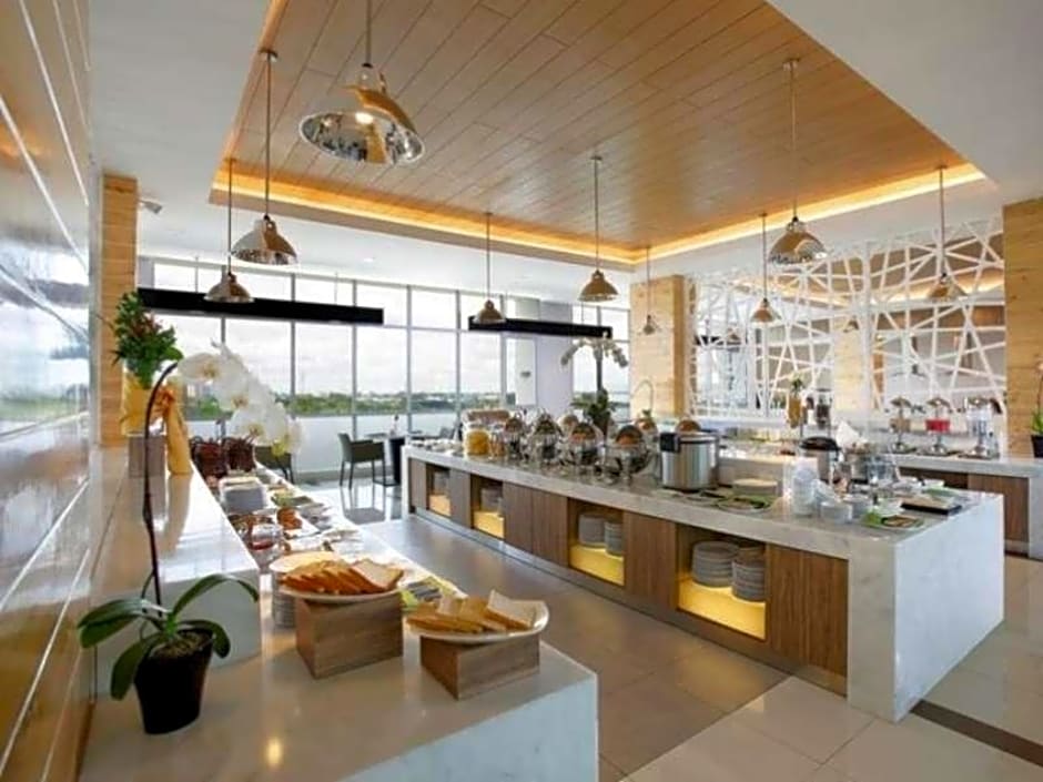 Hotel Santika Cikarang