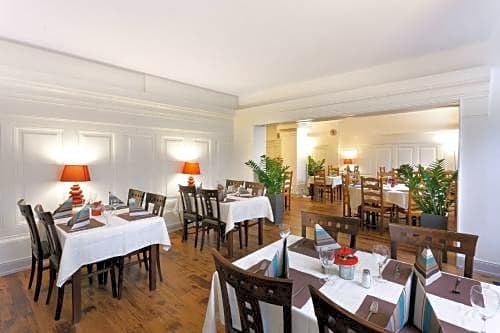 Hôtel Restaurant La Cigogne