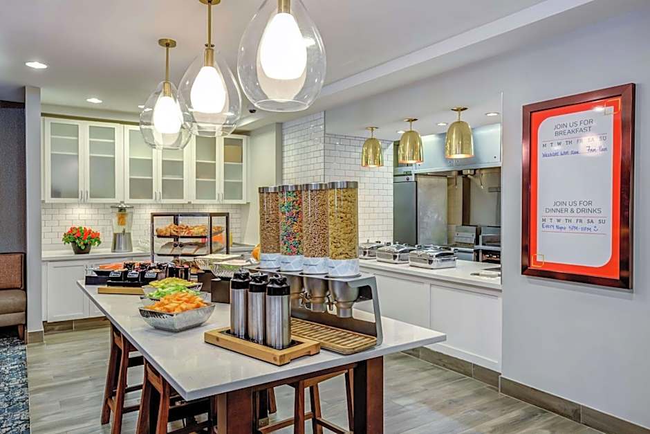 Hilton Garden Inn Boston - Waltham