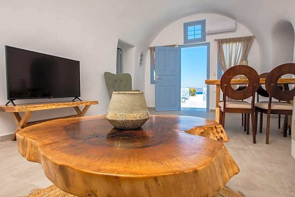 Sun Angelos Oia - Luxury Cave Suites