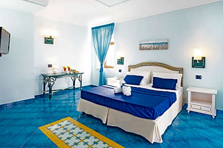 Superior Double Room with Garden View