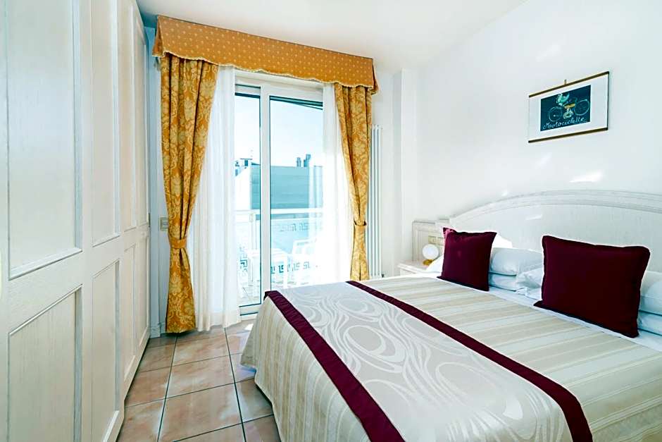 Universal Hotel