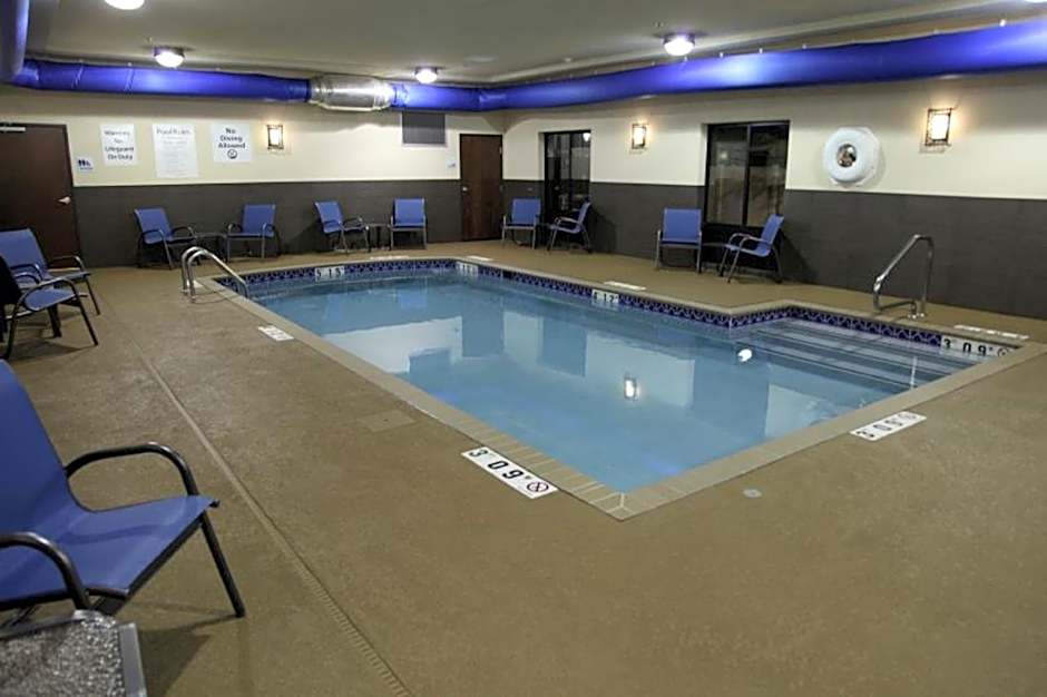 Holiday Inn Express & Suites Huntsville Airport By IHG