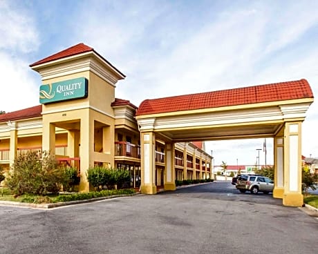 Quality Inn Dalton