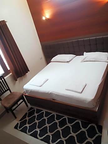 Alka AC Room Common Bath