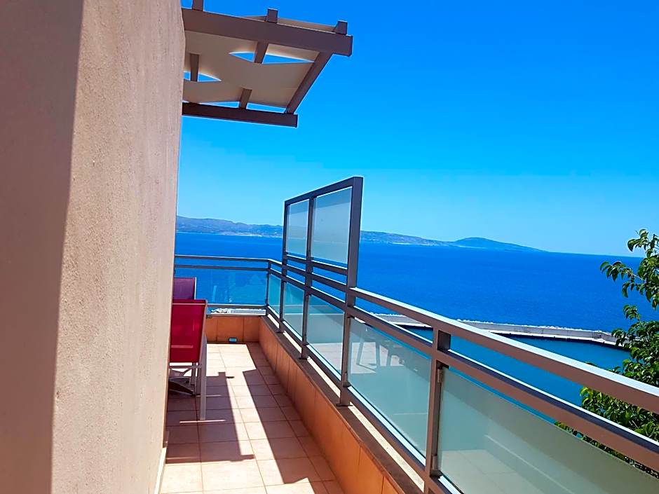 Minos Boutique Hotel