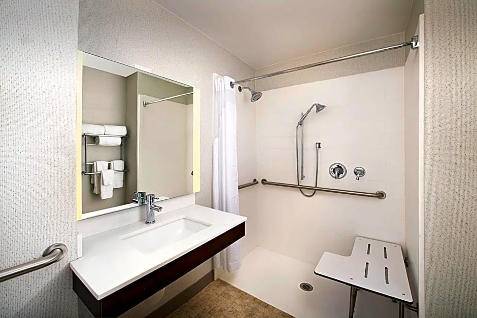 Holiday Inn Express Washington DC-BW Parkway By IHG