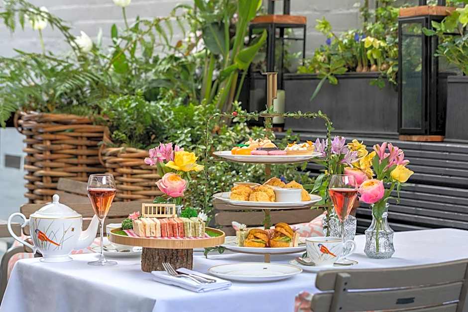 No.11 Cadogan Gardens