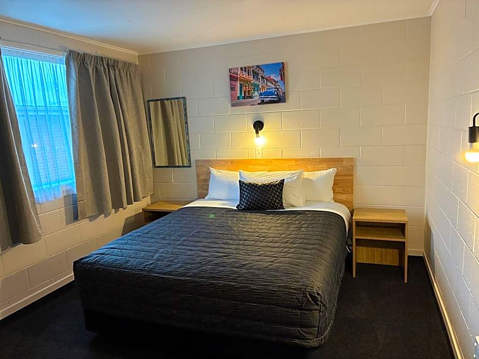 Charlies Motor Lodge