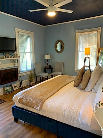 King Room with Balcony