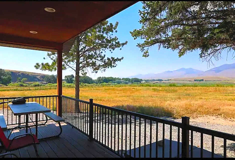 Sportsman Lodge Melrose MT