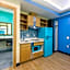 La Vyoma Villas, Westpark Hwy 6