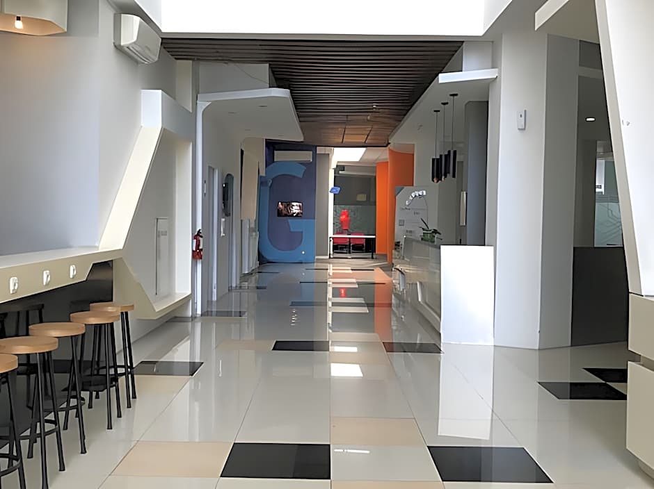 Berry Biz Hotel