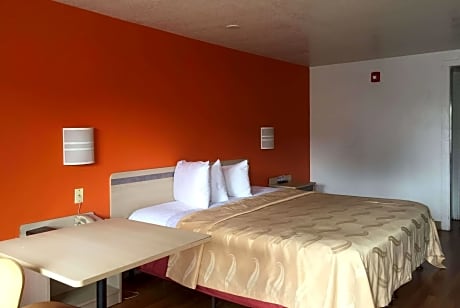 1 King Bed, Mobility Accessible Room, Non-Smoking