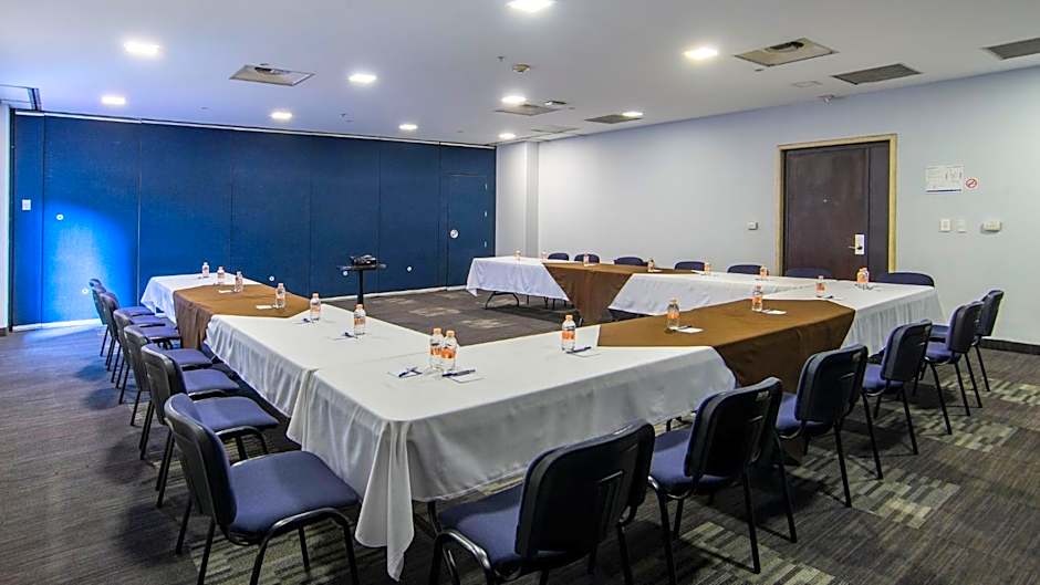 Holiday Inn Express Mexico Santa Fe By IHG