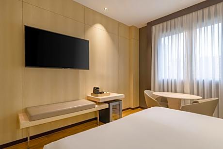 Standard Plus King Room