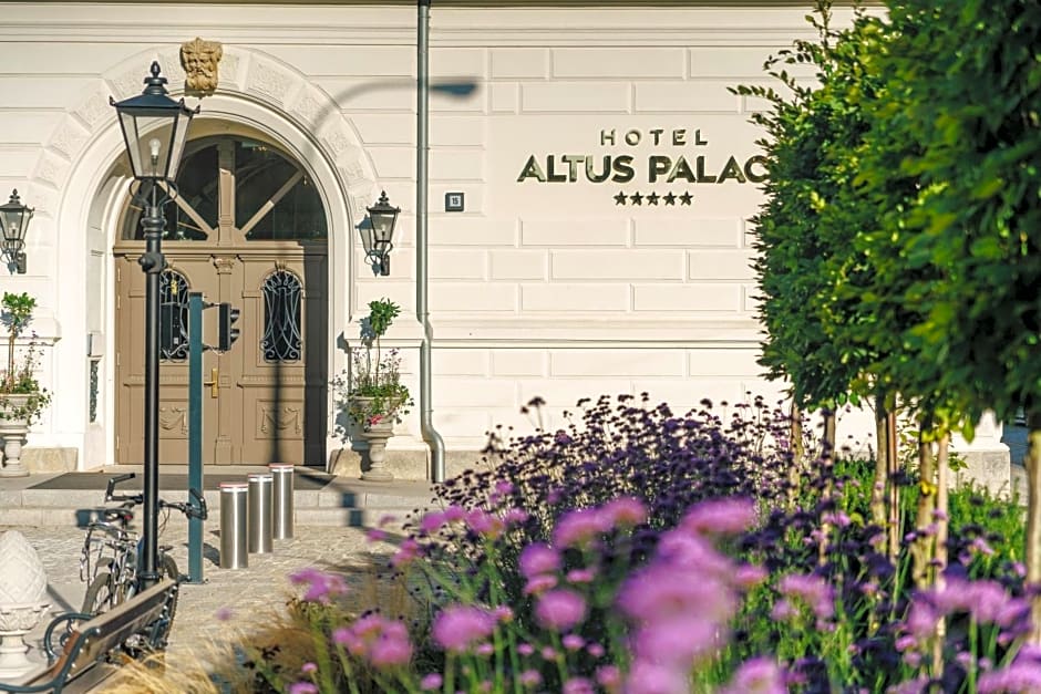 Hotel Altus Palace