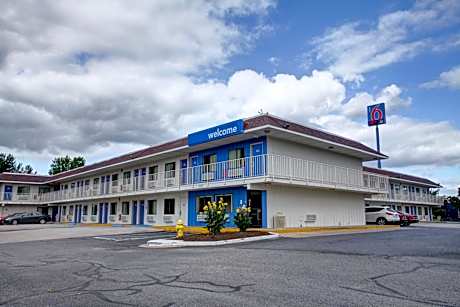 Motel 6-Elkton, MD